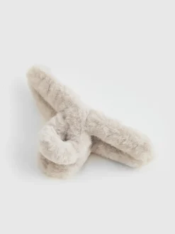 Fuzzy Hair Claw