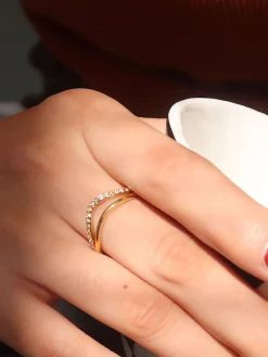 Golden Diamond Wave Ring