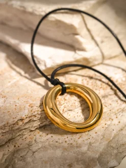 Golden Round Pendant Necklace