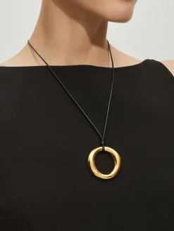 Golden Round Pendant Necklace