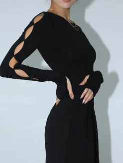 Keyhole Cutout Long Sleeve Bodysuit