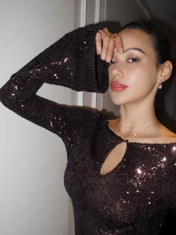 Keyhole Neckline Bell Sleeve Sequins Dress