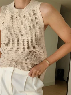 Knit Hollow Solid Vest