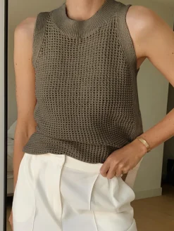 Knit Hollow Solid Vest
