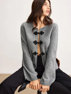 Leisure Chinese Knot Button Cardigan