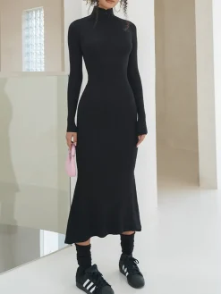 Leisure Mock Neck Long Sleeve Midi Dress