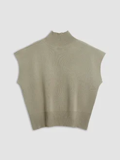 Leisurely Solid Pullover Sweater Vest