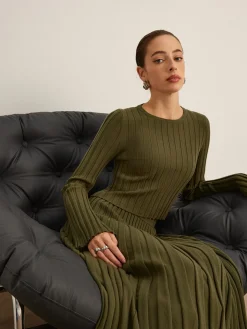 Lettuce Trim Ribbed Crop Sweater