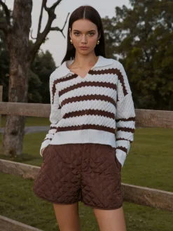 Mid-Waist Quilted Pockets Shorts