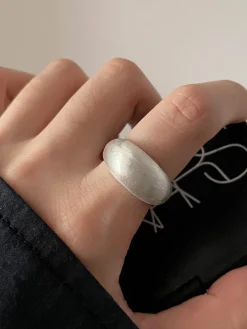 Minimalist Oval Brushed Ring