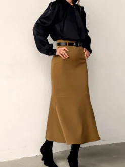 Minimalist Plain Skirt Without Belt