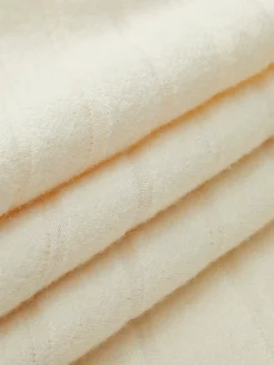 Minimalist Pleated Knit Skirt