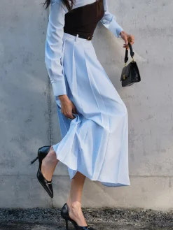 Minimalist Pleated Skirt Without Belt