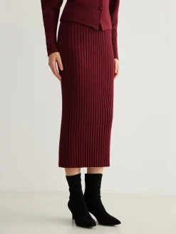 Minimalist Ribbed Sweater Skirt