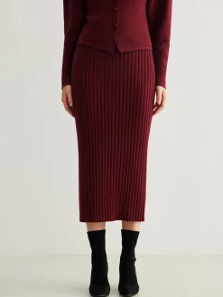 Minimalist Ribbed Sweater Skirt