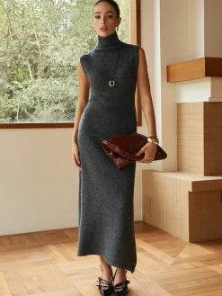 Minimalist Turtleneck Sleeveless Skirt Set