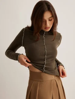 Mock Neck Wave-Piping Jersey Top