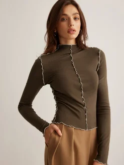 Mock Neck Wave-Piping Jersey Top