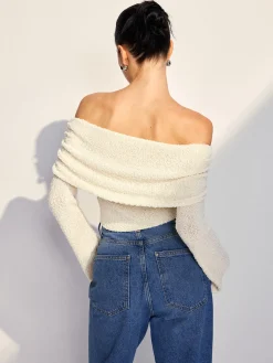 Off Shoulder Plain Knit Top