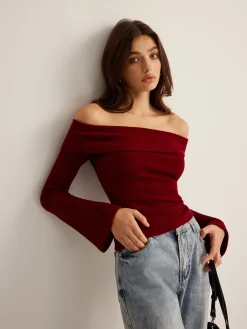 Off-Shoulder Ribbed Slim Top