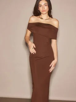 Off-Shoulder Ruched Slim Long Dress