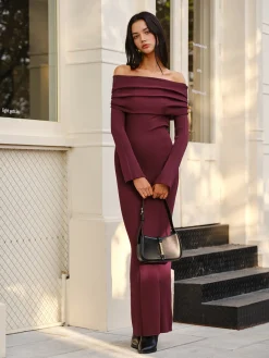 Off-Shoulder Sweater Skinny Dress
