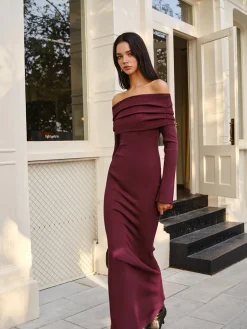 Off-Shoulder Sweater Skinny Dress