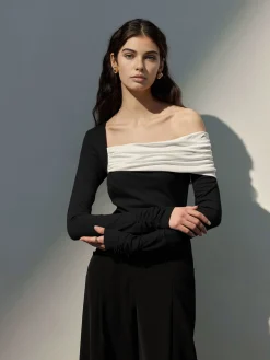 One-Shoulder Ruched Slim Top