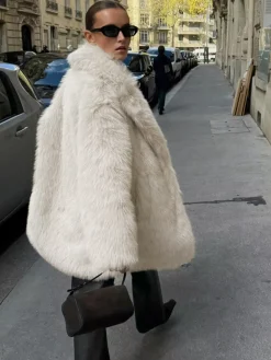 Oversized Fuzzy Women Faux Fur Coat