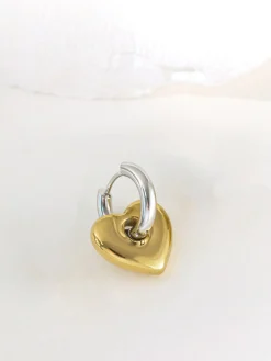 1pc Contrast Heart Drop Earring