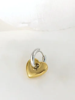 1pc Contrast Heart Drop Earring