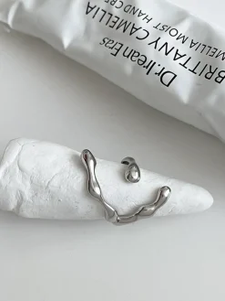 1pc Minimalist Crescent Moon Ring