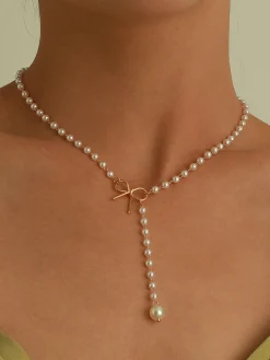 Pearl Bow Knot Pendant Necklace