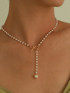 Pearl Bow Knot Pendant Necklace