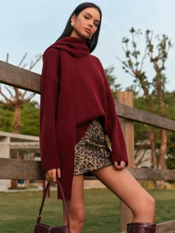 Plain Shift Sweater With Scarf