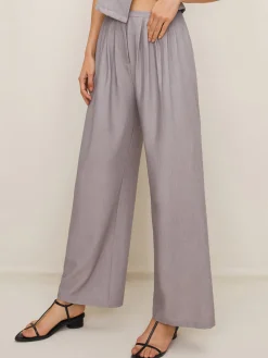 Pleated Sleeveless Plain Pants Set