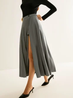 Pleated Slit Zipper Skirt