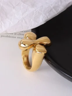 Retro Flower Chunky Ring