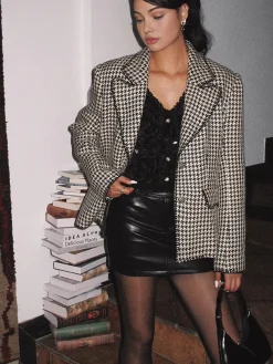 Retro Lapel Button Blazer