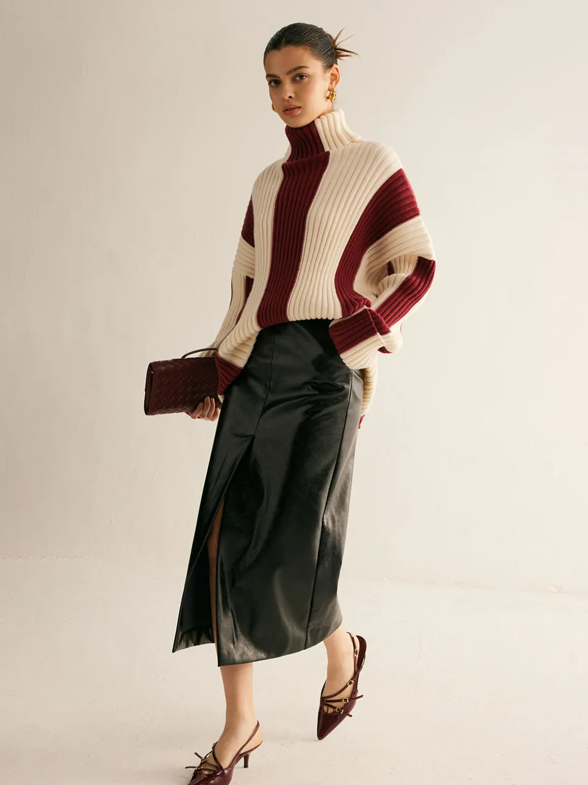 Ribbed Color Block Turtleneck Sweater