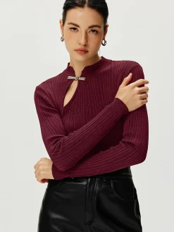 Ribbed Metal Knotted Sweater