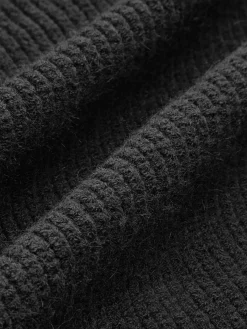 Ribbed Ruffle Sweater Vest