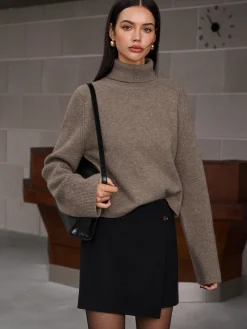 Ribbed Turtleneck Short Sweater