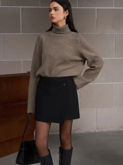 Ribbed Turtleneck Short Sweater