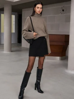 Ribbed Turtleneck Short Sweater