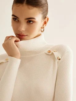 Ribbed Turtleneck Slim Sweater