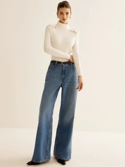 Ribbed Turtleneck Slim Sweater