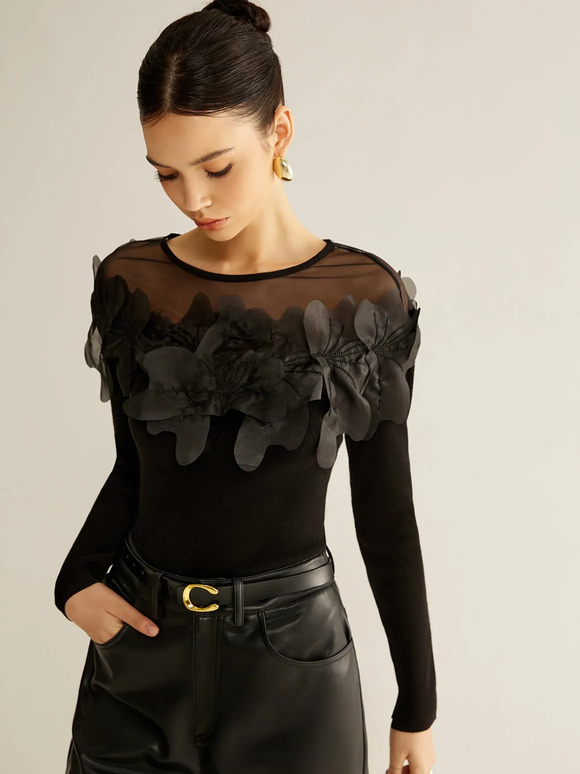 Romance Floral Decor Slim Blouse
