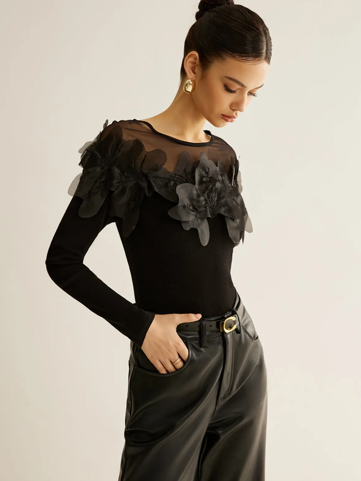 Romance Floral Decor Slim Blouse