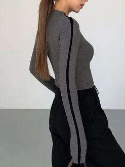 Round Neck Contrast Trim Slim Knit Top
